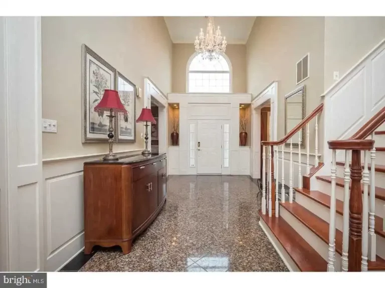 3b4ab519eff571077eec5d0b77f912d7-uncropped_scaled_within_1536_1152