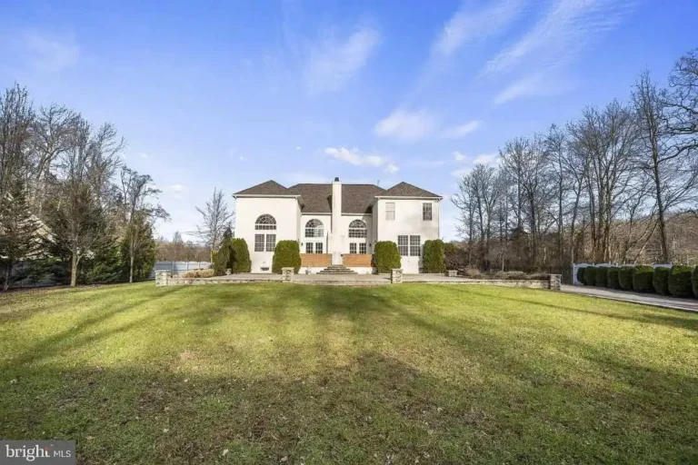 86e54614665219529ccd44e91484fb92-uncropped_scaled_within_1536_1152