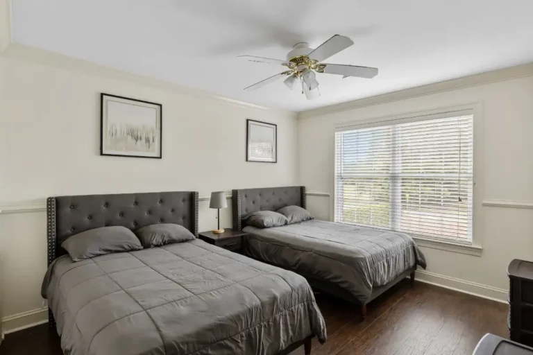 ab8365d1-80d5-4b3f-9b04-360d1566ac67