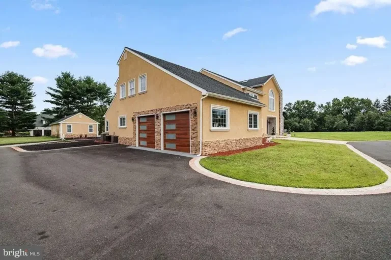 ffa79f88a9f7b3c75eeb8114f1e7a2afl-m441093355xd-w1020_h770_q80